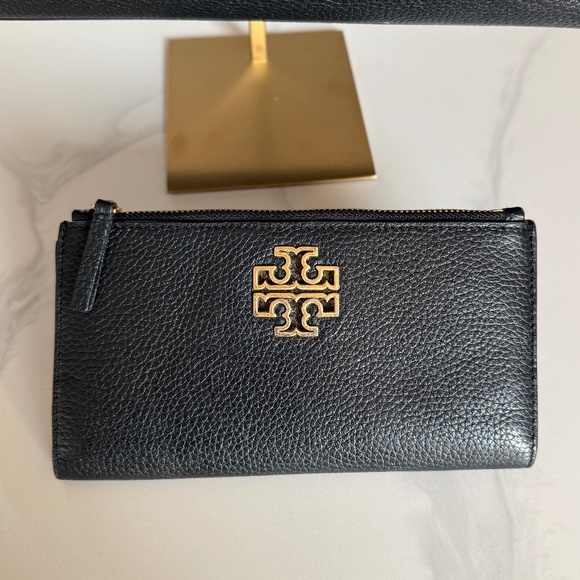 Tory Burch Britten Handbag + Britten Wallet SET in Black/gold - Picture 3 of 16